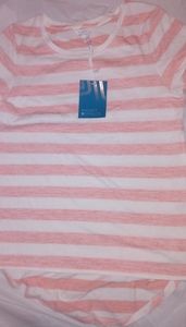 Market & Spruce crew neck Tshirt.